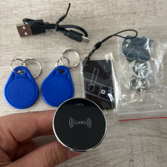 Serrure électronique RFID MIFARE pour casier et armoire – Mode Public / Privé avec alimentation USB de secours